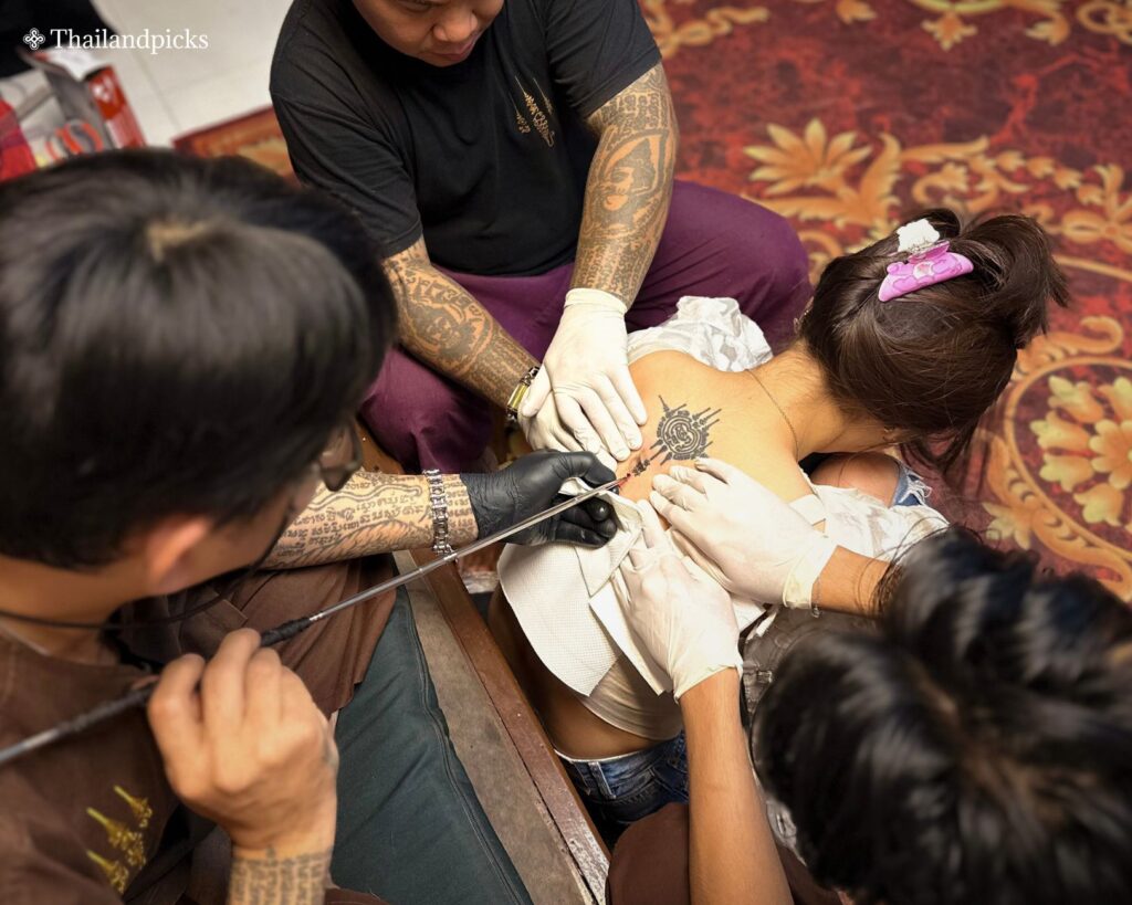 Arjan Neng Sak Yant Tattoo._Thailandpicks18